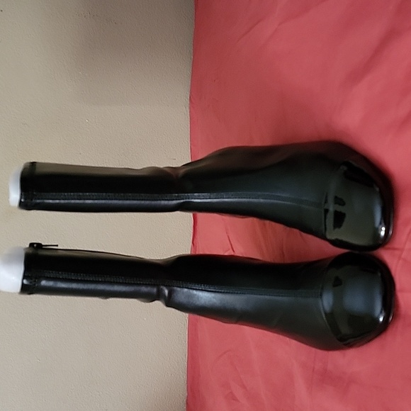 Steve Madden Eiffel Booties - Picture 3 of 12